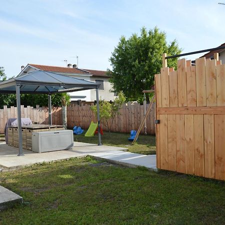 Charmant Pavillon Bordelais Сен-Медард-ан-Жел Екстериор снимка